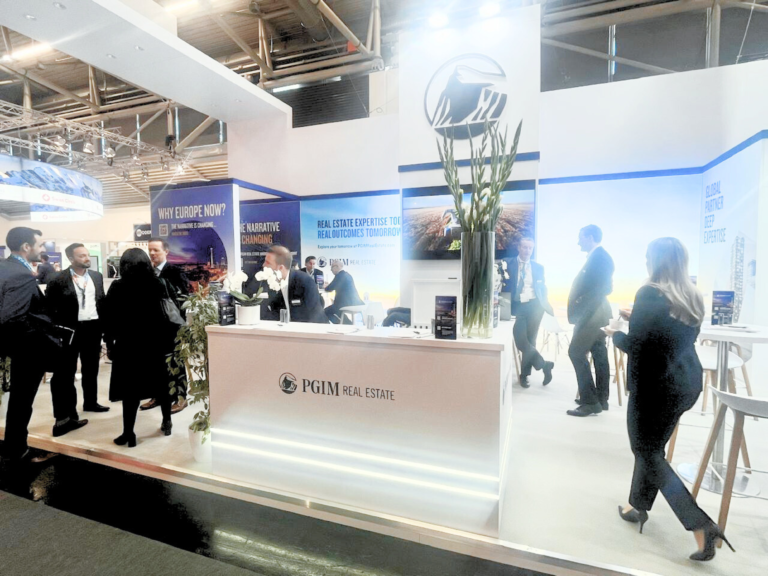PGIM Real Estate 72 m² individueller Messestand auf der Expo Real