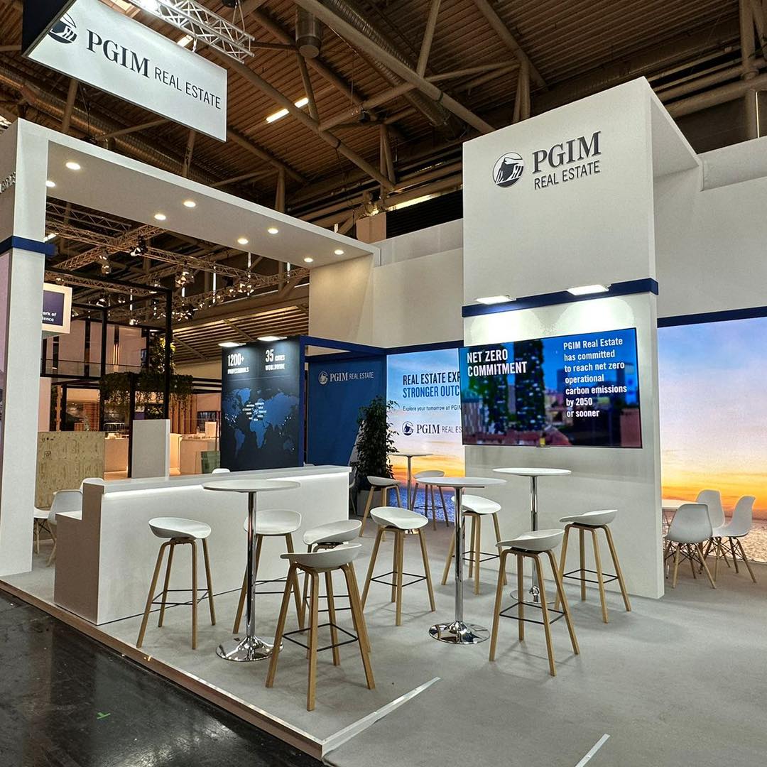 Stand d&rsquo;exposition PGIM Real Estate de 72 m² à l&rsquo;EXPO Real