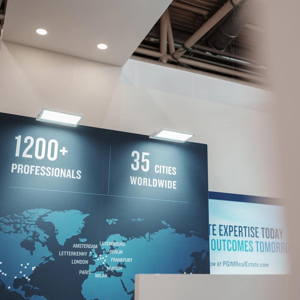 PGIM Real Estate 72 m² Messestand auf der EXPO Real