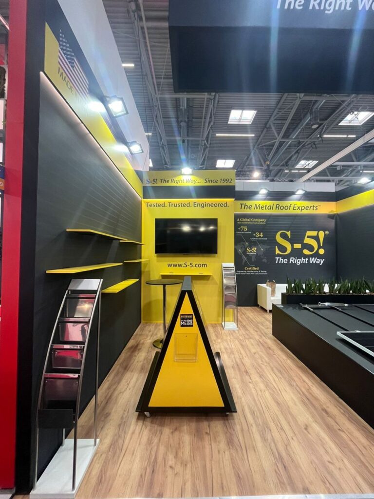S-5! 36 m² Exhibition Stand at Intersolar