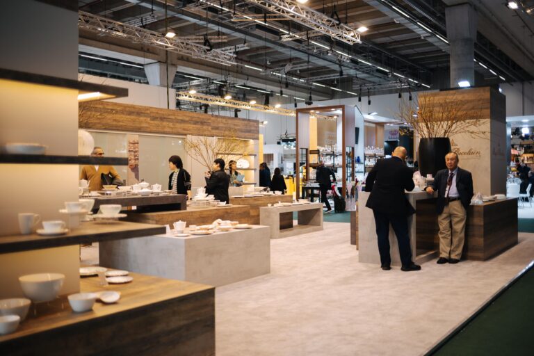 Royal Porcelain 120 m² individueller Messestand auf der Ambiente