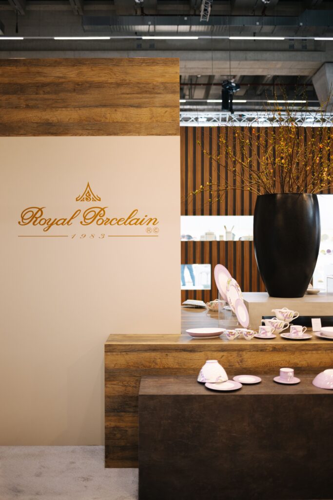 Royal Porcelain 120 m² individueller Messestand auf der Ambiente